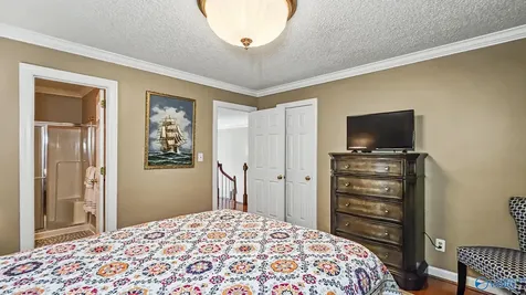 2200 SE Honey Locust Lane SE Huntsville AL 35803
