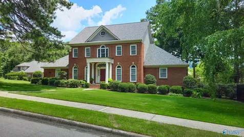 2200 SE Honey Locust Lane SE Huntsville AL 35803