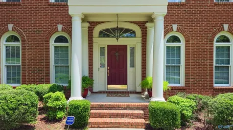 2200 SE Honey Locust Lane SE Huntsville AL 35803