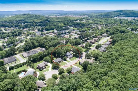 2200 SE Honey Locust Lane SE Huntsville AL 35803