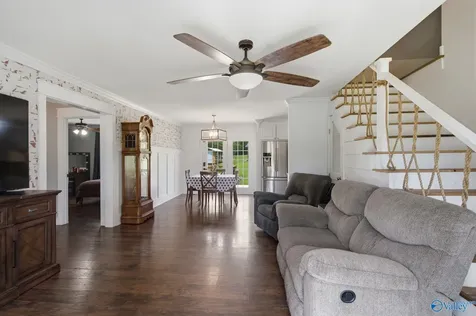 40 Sidney Drive Scottsboro AL 35769