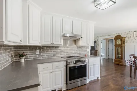 40 Sidney Drive Scottsboro AL 35769