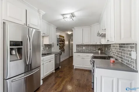 40 Sidney Drive Scottsboro AL 35769