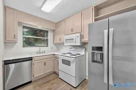2307 SW Colony Drive Huntsville AL 35802