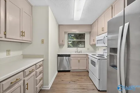 2307 SW Colony Drive Huntsville AL 35802