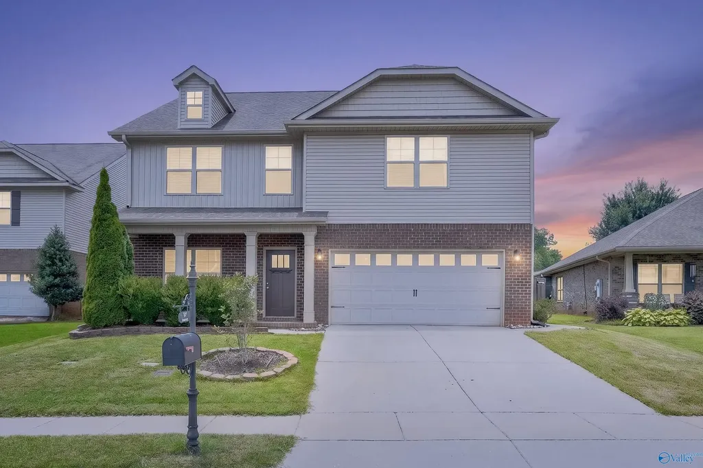 324 Acorn Grove Lane SW Huntsville AL 35824