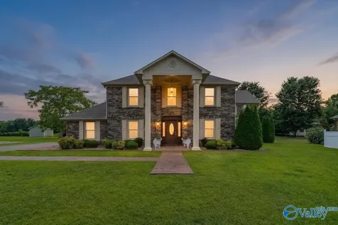114 Cherokee Road Scottsboro AL 35769