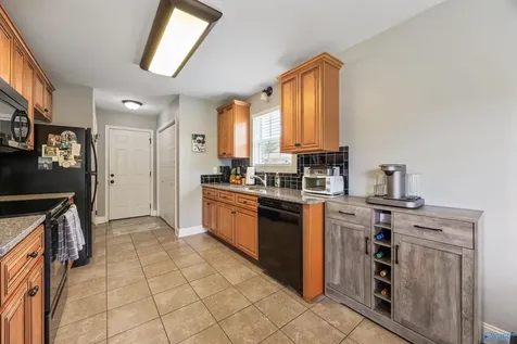 107 Summerset Lane Huntsville AL 35811