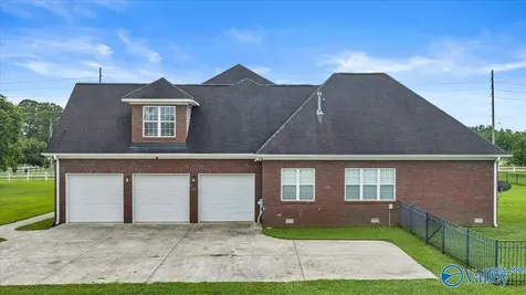 583 Beth Road New Market AL 35761