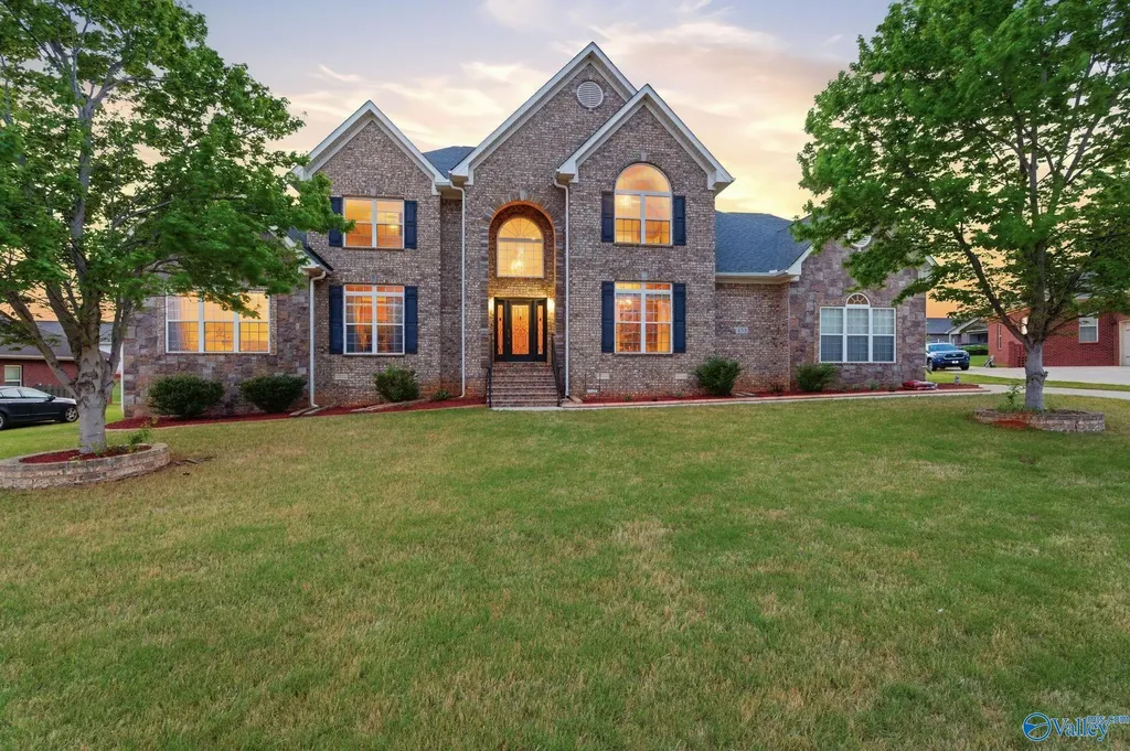 458 Natures Way SW Huntsville AL 35824