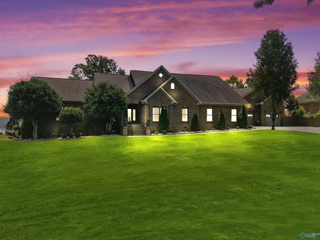 273 Edmonds Drive Grant AL 35747