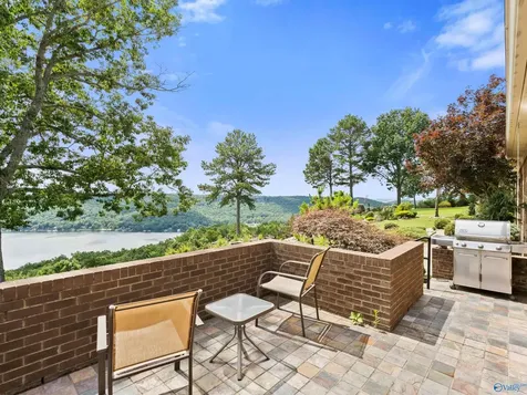 273 Edmonds Drive Grant AL 35747
