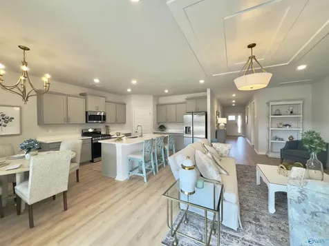 7214 Maple Creek Drive SE Owens Cross Roads AL 35763