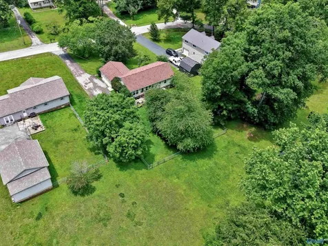 261 Glenview Drive Estill Springs TN 37330