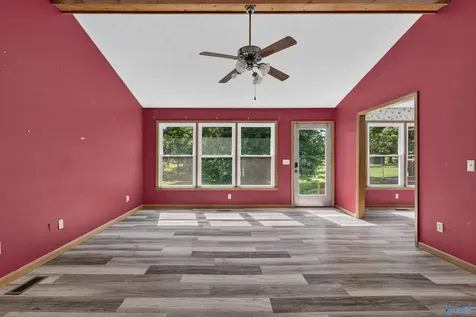 261 Glenview Drive Estill Springs TN 37330