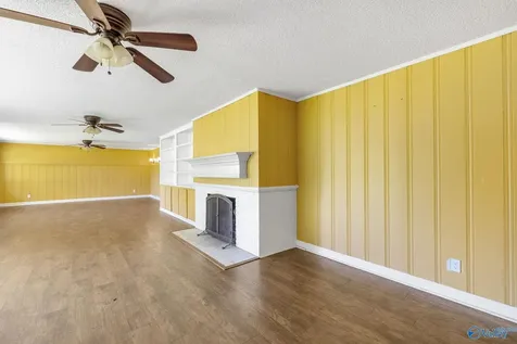 301 Lora Street Scottsboro AL 35768