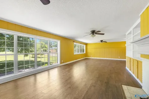 301 Lora Street Scottsboro AL 35768