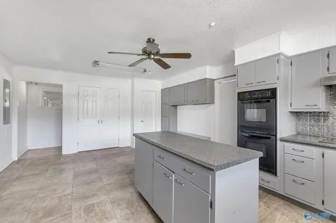 301 Lora Street Scottsboro AL 35768