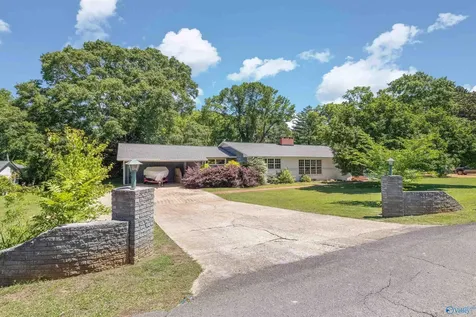 301 Lora Street Scottsboro AL 35768