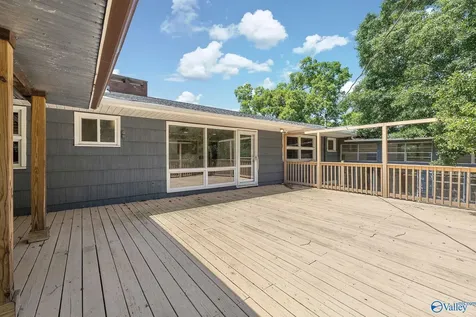 301 Lora Street Scottsboro AL 35768