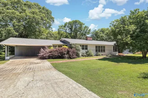301 Lora Street Scottsboro AL 35768
