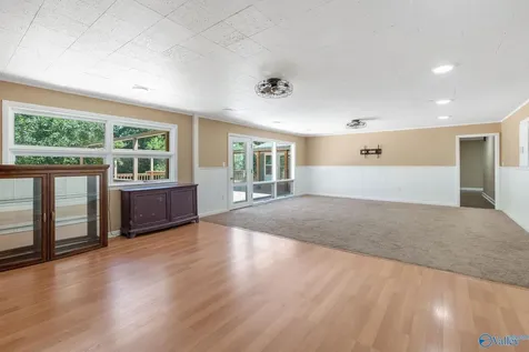 301 Lora Street Scottsboro AL 35768