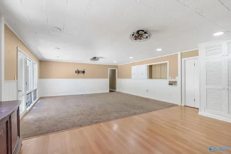 301 Lora Street Scottsboro AL 35768