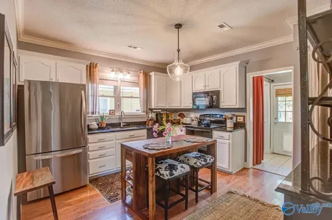 1605 Mccullough Avenue NE Huntsville AL 35801