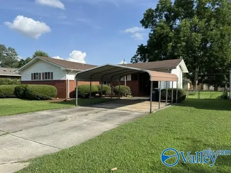 4309 Clayrest Drive NW Huntsville AL 35816