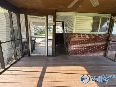 4309 Clayrest Drive NW Huntsville AL 35816