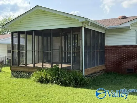4309 Clayrest Drive NW Huntsville AL 35816
