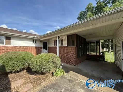 4309 Clayrest Drive NW Huntsville AL 35816