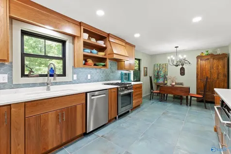 318 Cutler Avenue Mentone AL 35984