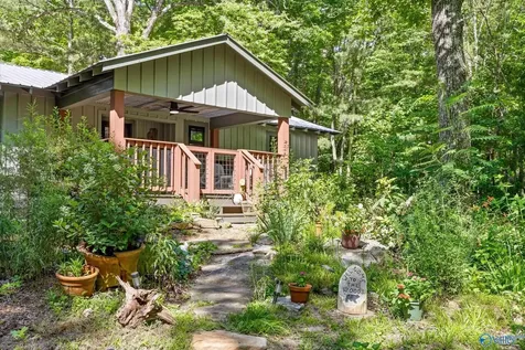 318 Cutler Avenue Mentone AL 35984