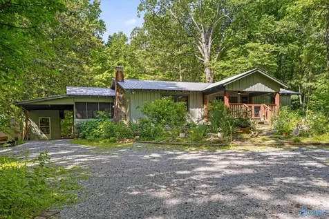 318 Cutler Avenue Mentone AL 35984