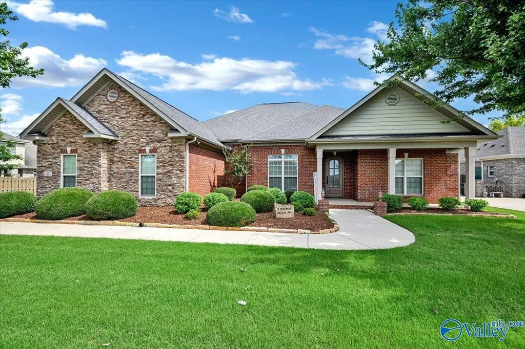 2 Youpon Drive Huntsville AL 35824