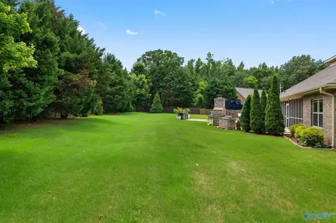 25 Bannut Court SW Huntsville AL 35824