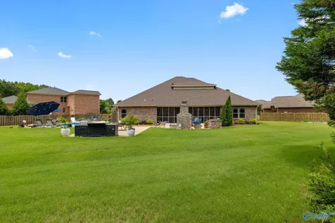 25 Bannut Court SW Huntsville AL 35824