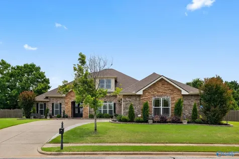 25 Bannut Court SW Huntsville AL 35824