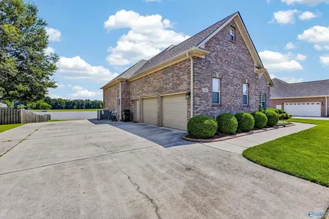 124 Riverway Lane New Market AL 35761