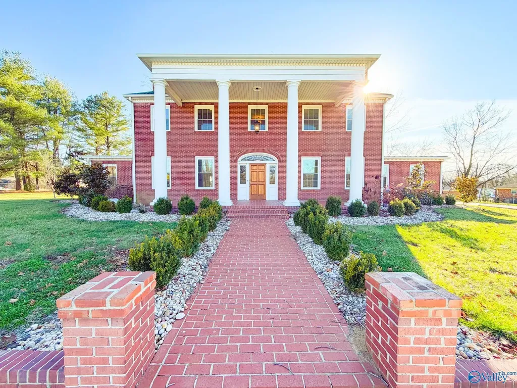 621 E College Street Pulaski TN 38478