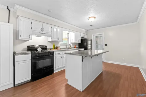 14 Canadian Drive Scottsboro AL 35769