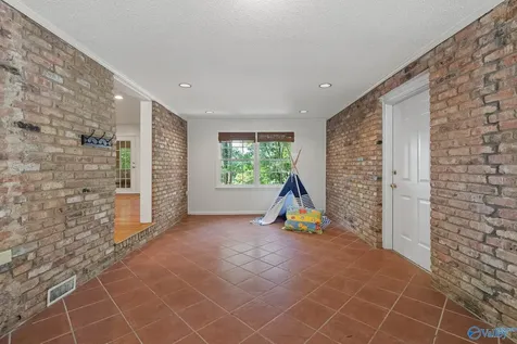 2223 Briarcliff Road Huntsville AL 35801