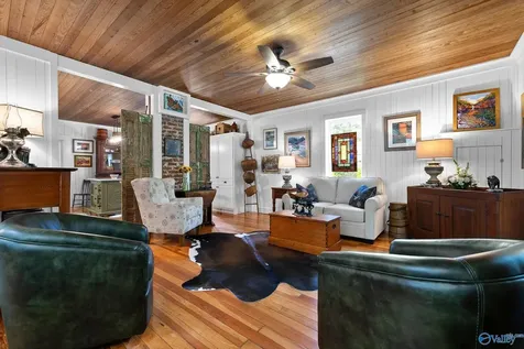 592 Cutler Avenue Mentone AL 35984
