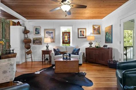 592 Cutler Avenue Mentone AL 35984
