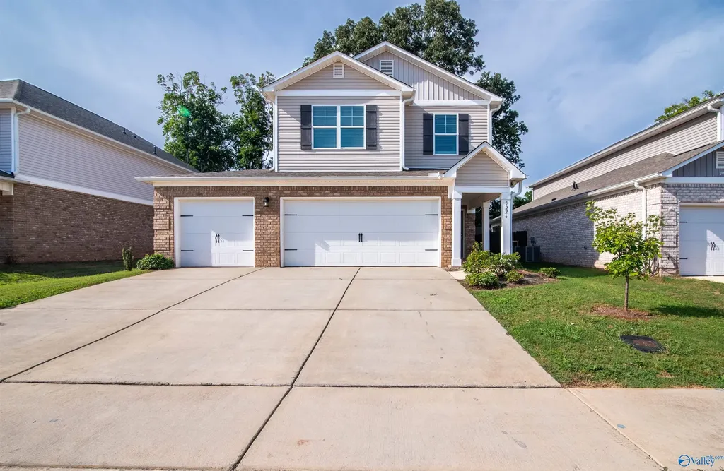 3226 Spool Lane SW Huntsville AL 35805