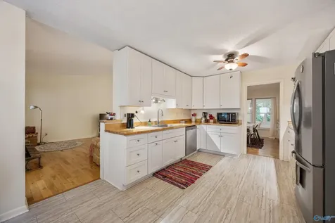 124 Allenwood Drive Huntsville AL 35811