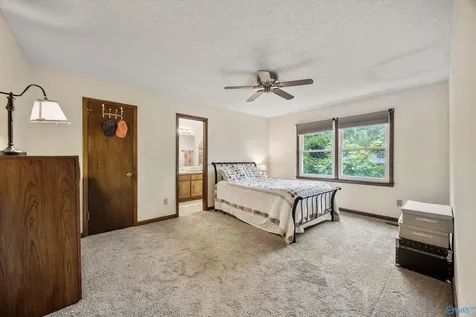 124 Allenwood Drive Huntsville AL 35811