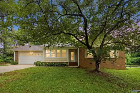 124 Allenwood Drive Huntsville AL 35811