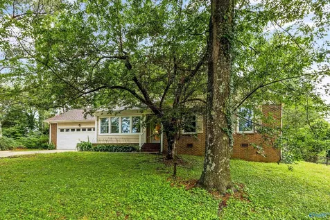 124 Allenwood Drive Huntsville AL 35811